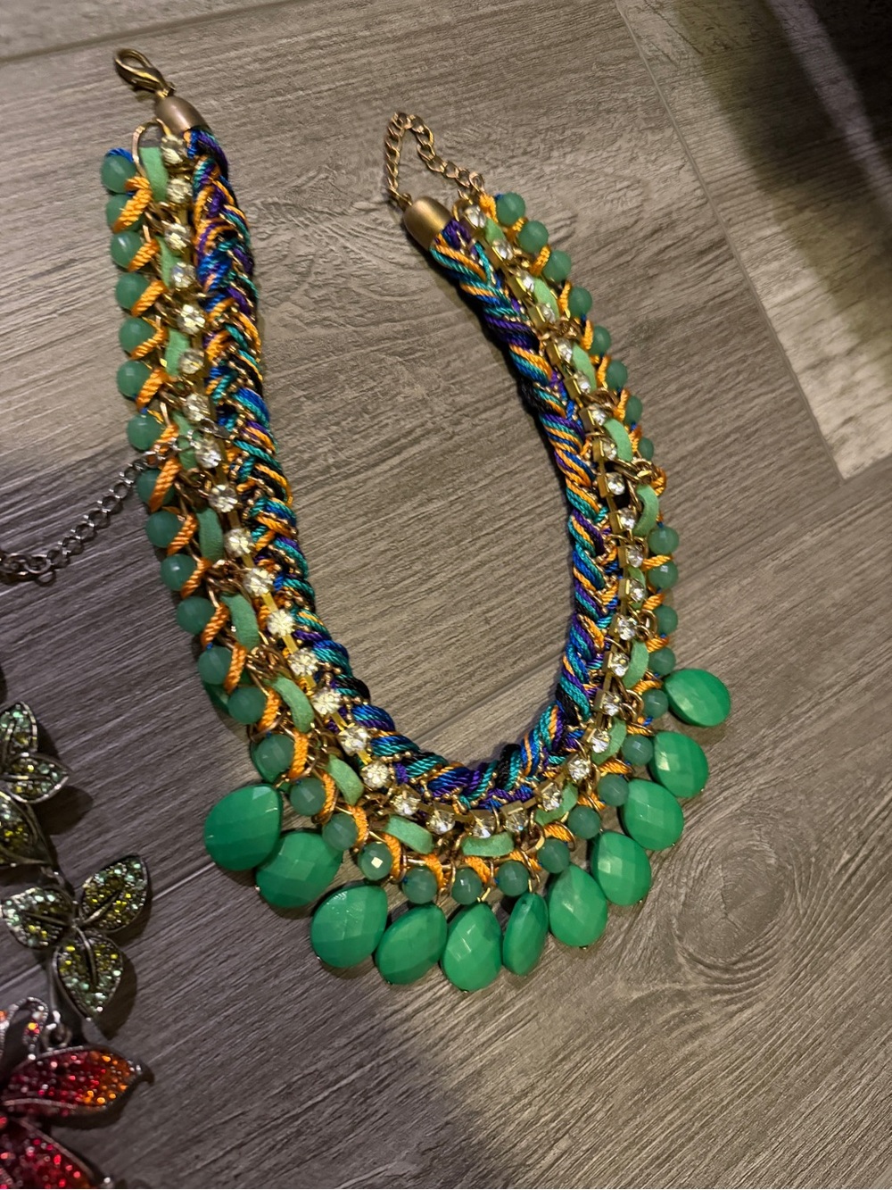 Green Multi-Thread Statement Necklace